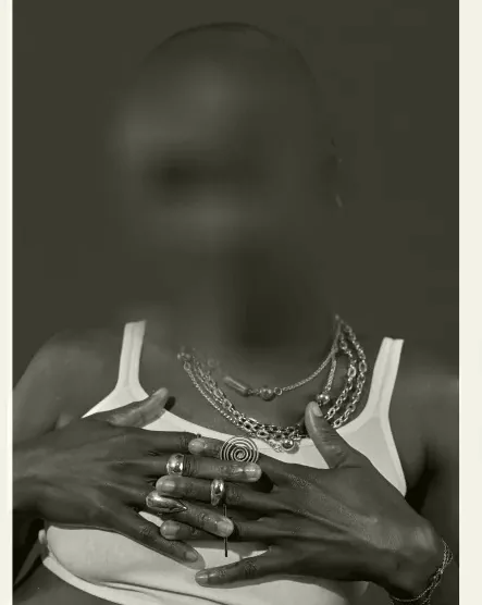 Anna, 34
