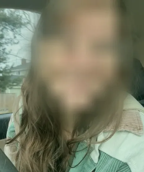Chiara, 40