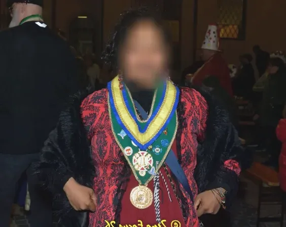 Elena, 35