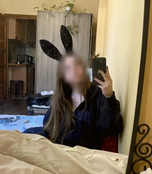Fabienne, 19