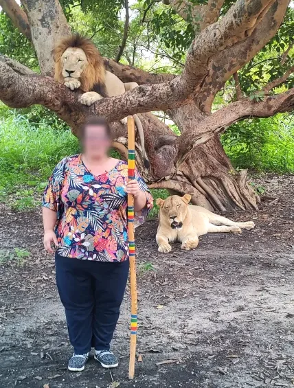 Larissa, 31