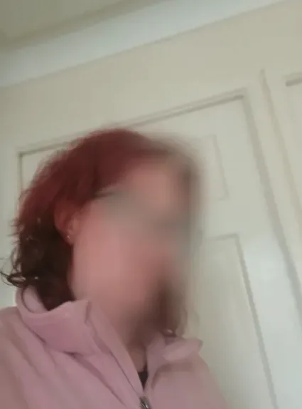 Nadine, 33