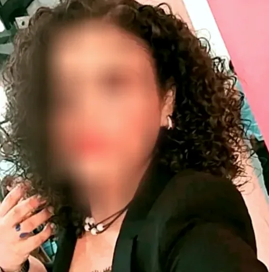Nina, 35