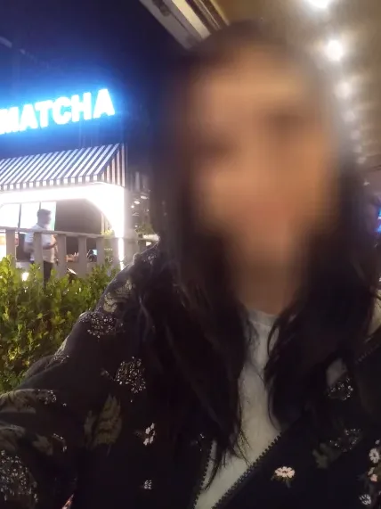 Nora, 40