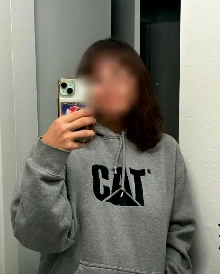 Nora, 24